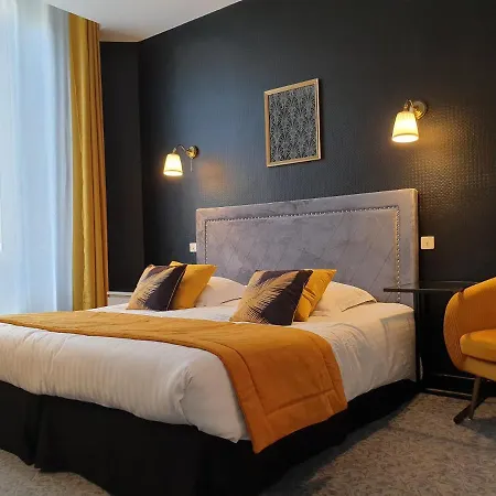 Hotel Le Rohan Charme Et Caractere Pontivy Exterior foto