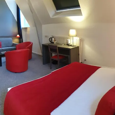 Hotel Le Rohan Charme Et Caractere Pontivy Exterior foto