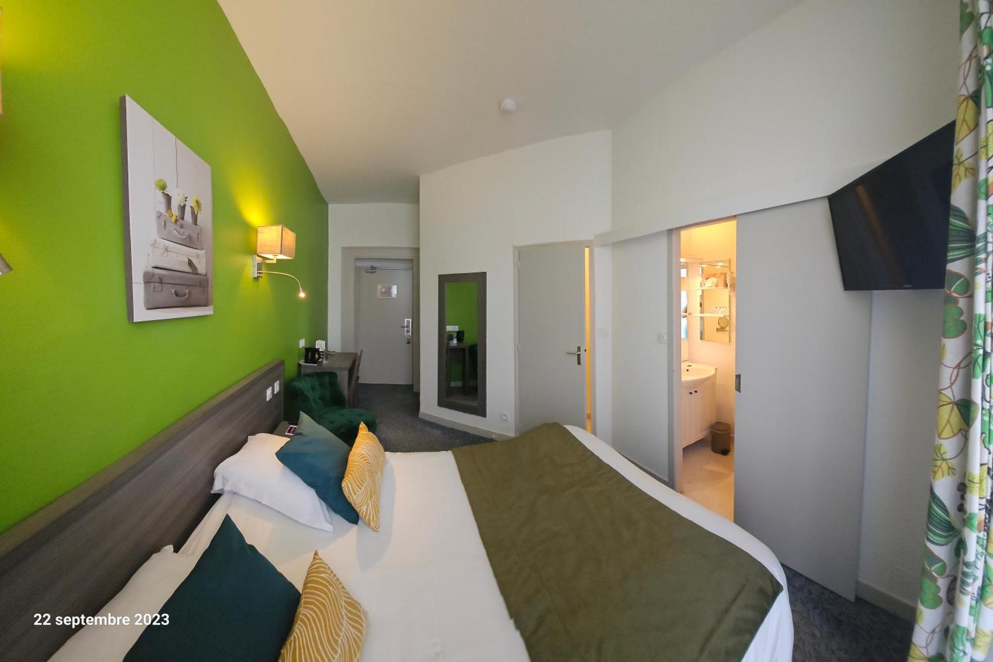 Hotel Le Rohan Charme Et Caractere 4*