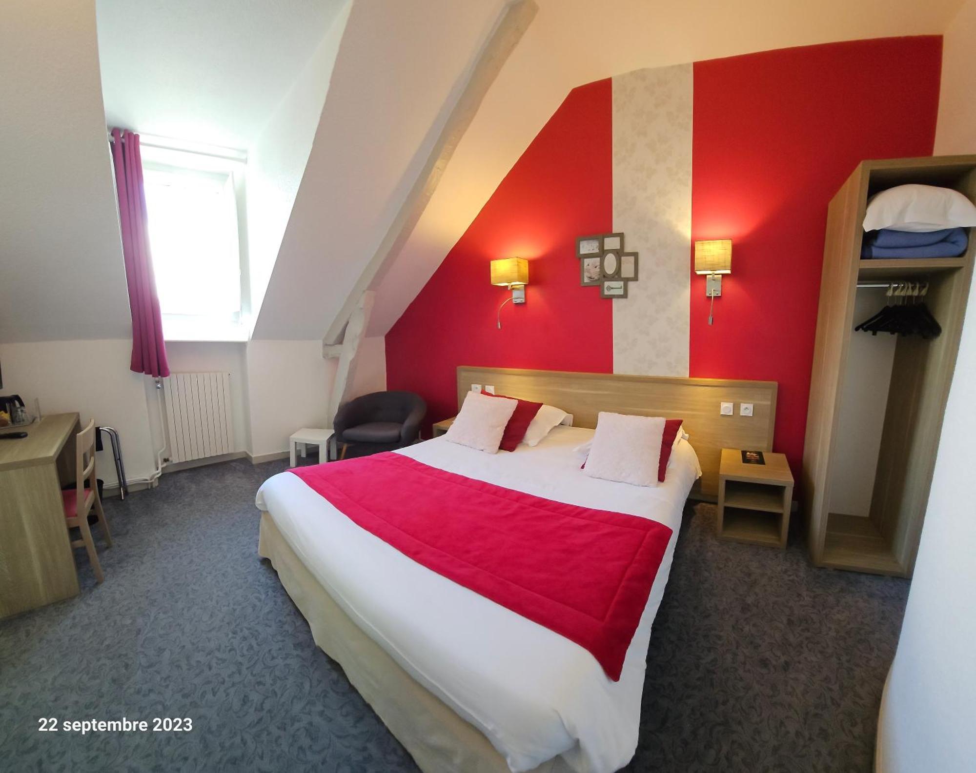 Hotel Le Rohan Charme Et Caractere
